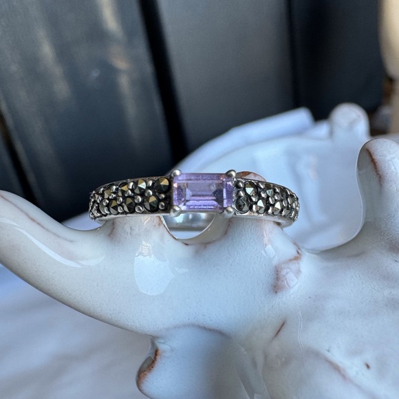 Marcasite Amethyst Pave Ring 925SS - Picture 9 of 9